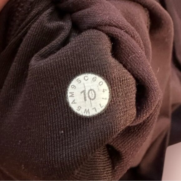 Lululemon Wunder Under Hi-Rise Tight (Full-On Luon 28") size 10 - Picture 8 of 8